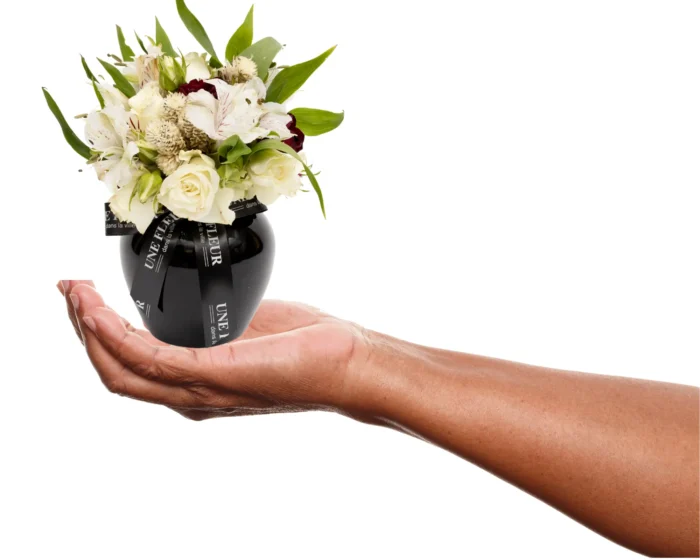 Arranjinho de Flores Brancas - Imagem 2