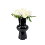 Rosas Brancas em Vaso Preto - Cupi